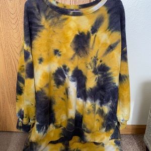 Eye Of The Hawk Fleece Crew Neck